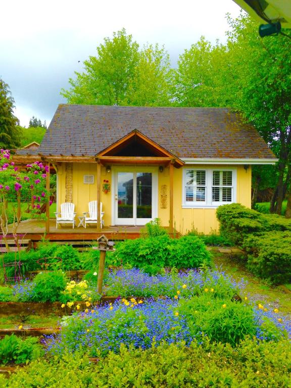 Country Cottage of Langley Main image 1